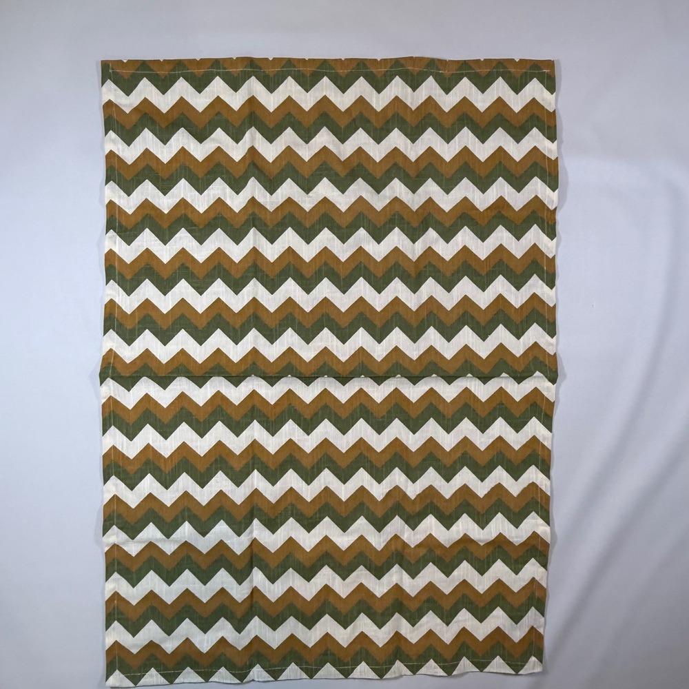 Nicole Miller Chevron Kitchen Dining Place Mat Green Gold White Zigzag Cotton